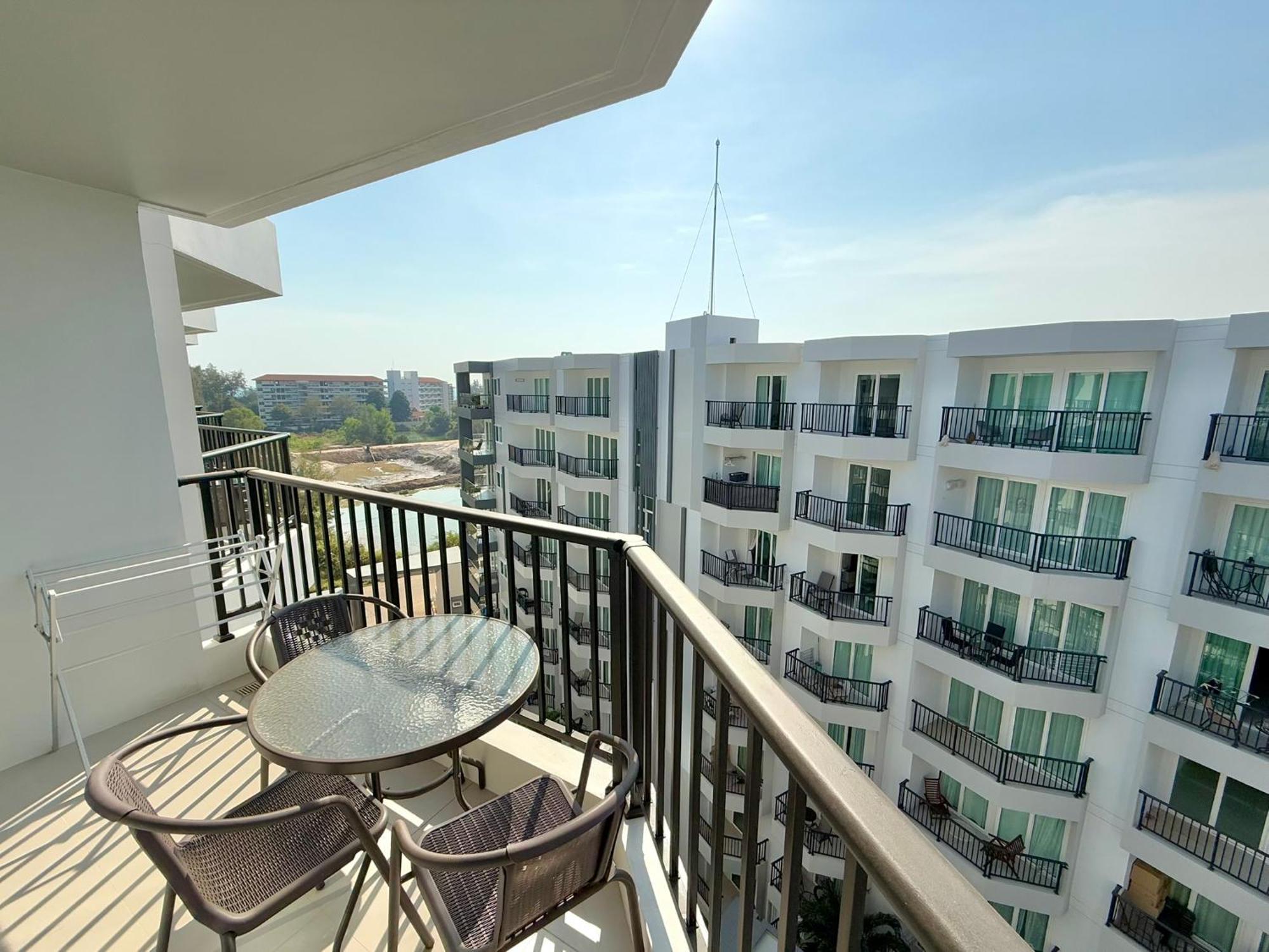 Mantra Beach Condominium Suite 2 - Mae Phim Ban Tha Fat Dış mekan fotoğraf